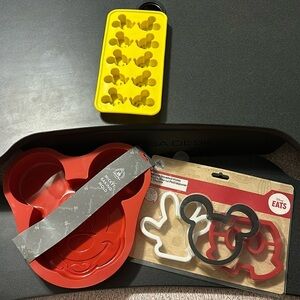 Walt Disney World Disney Eats Silicone Breakfast,‎ Baking and Ice Molds